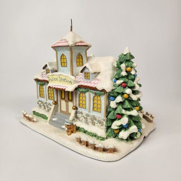 Precious Moments Hawthorne Village Christm Mugs and Hugs Precinct Police Station - Picture 3 of 13